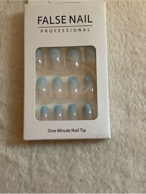 Blue Ombre Press-On Nails